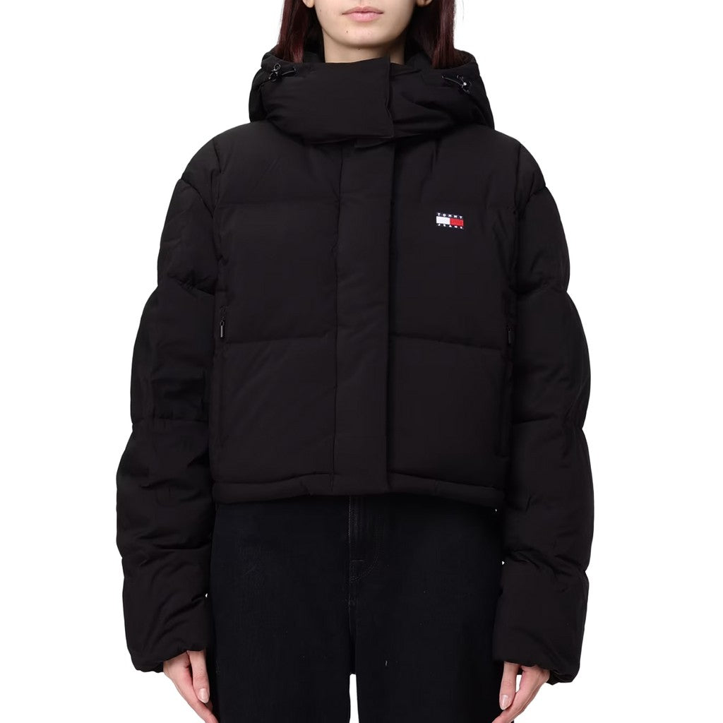 Tommy Jeans Alaska Korte pufferjas met geborduurd logo – Zwart