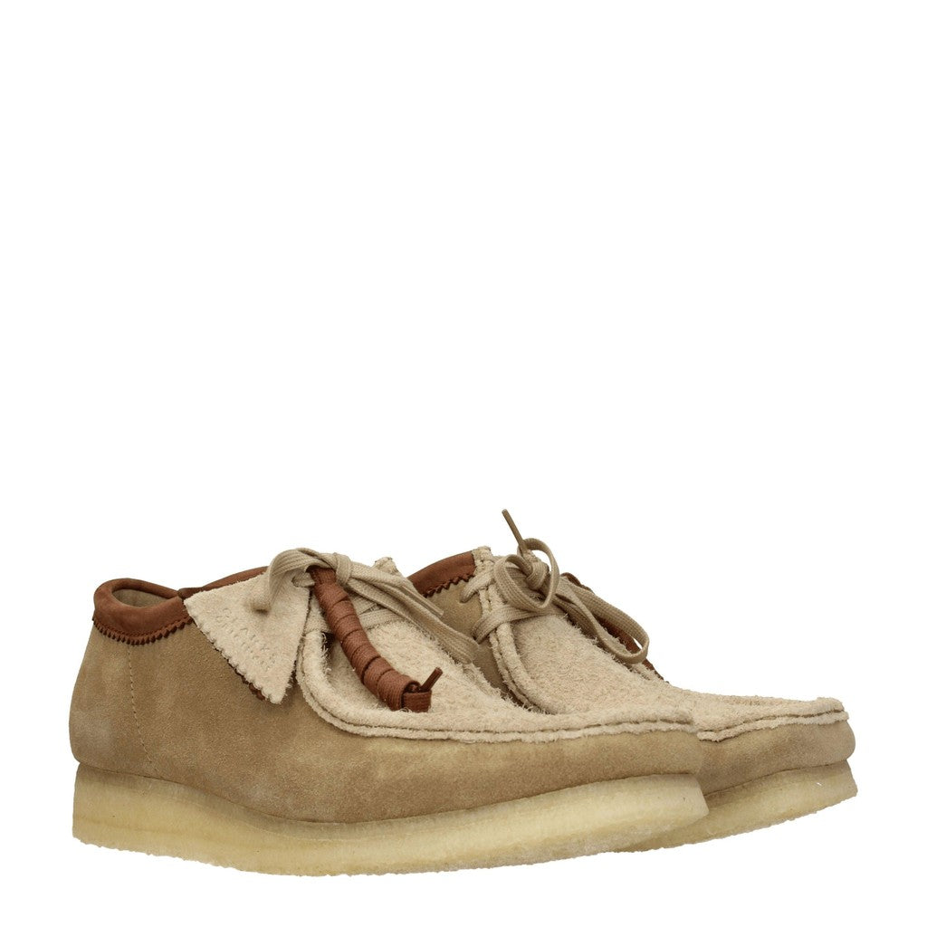 Clarks Wallabee Mocassins – Beige