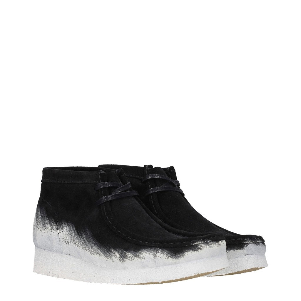 Clarks Wallabee Boot Enkellaarzen – Zwart / Wit