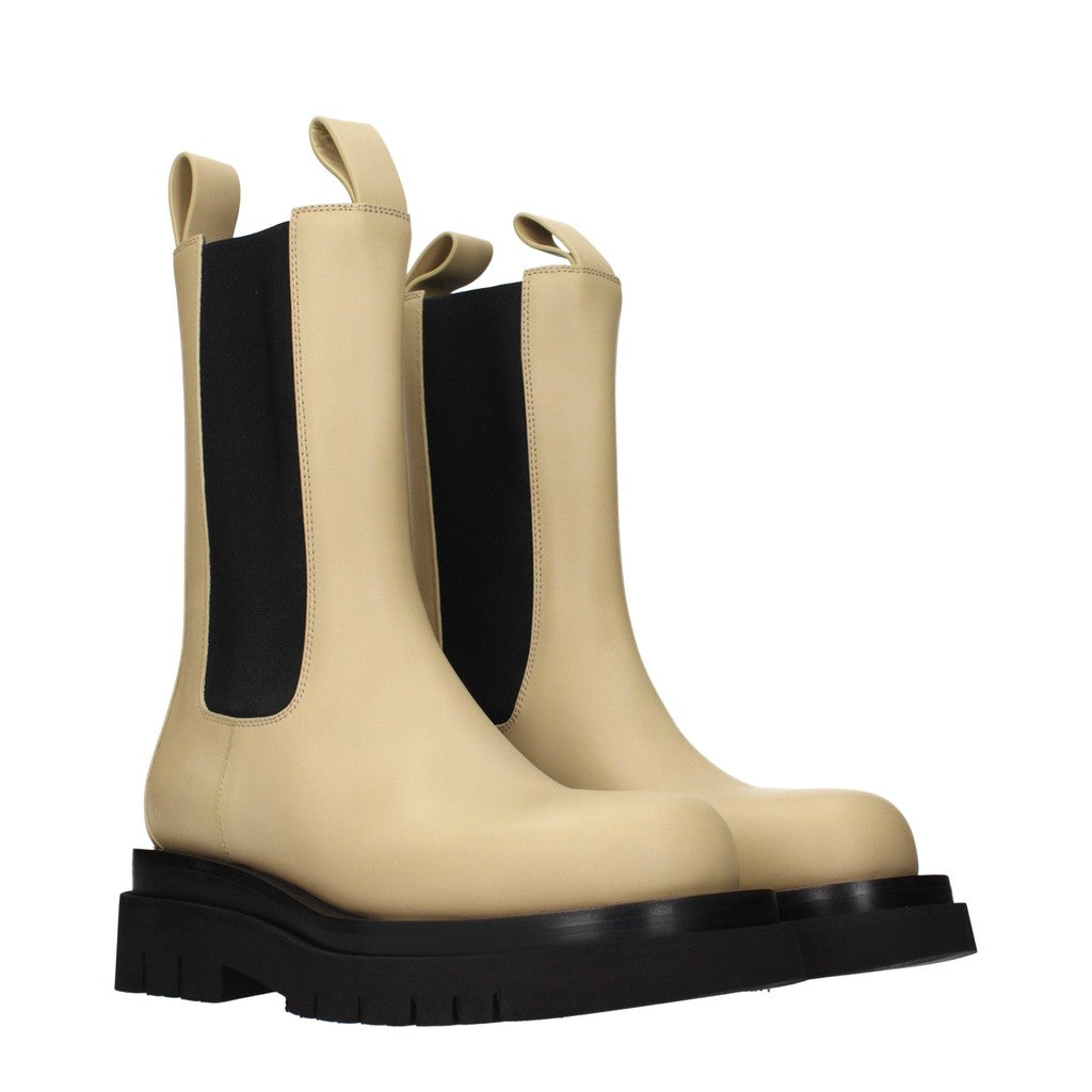 Bottega Veneta Laarzen van leer en stof – Beige