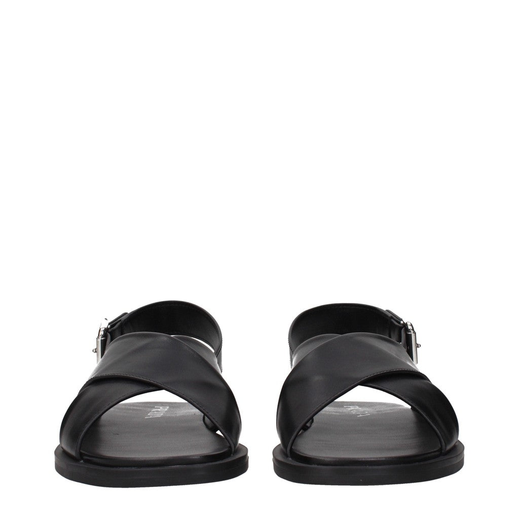 Prada Sandalen met gespsluiting en rubberen zool – Zwart