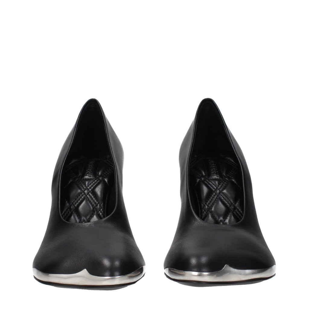 Burberry Pumps met ronde neus en leren zool – Zwart