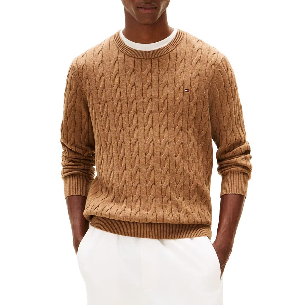 Tommy Hilfiger Effen trui met ronde hals en geborduurd logo – Camel