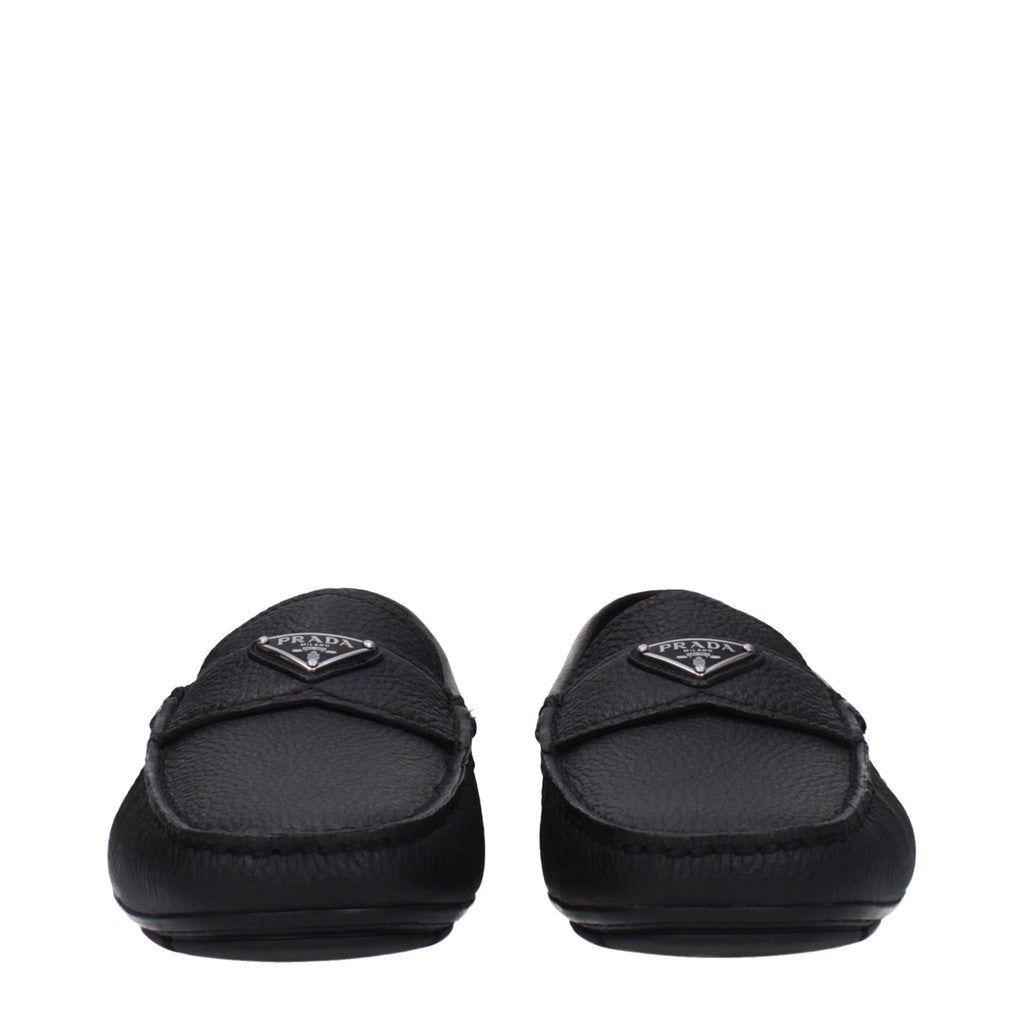 Prada Leren mocassins met zilverkleurige details – Zwart