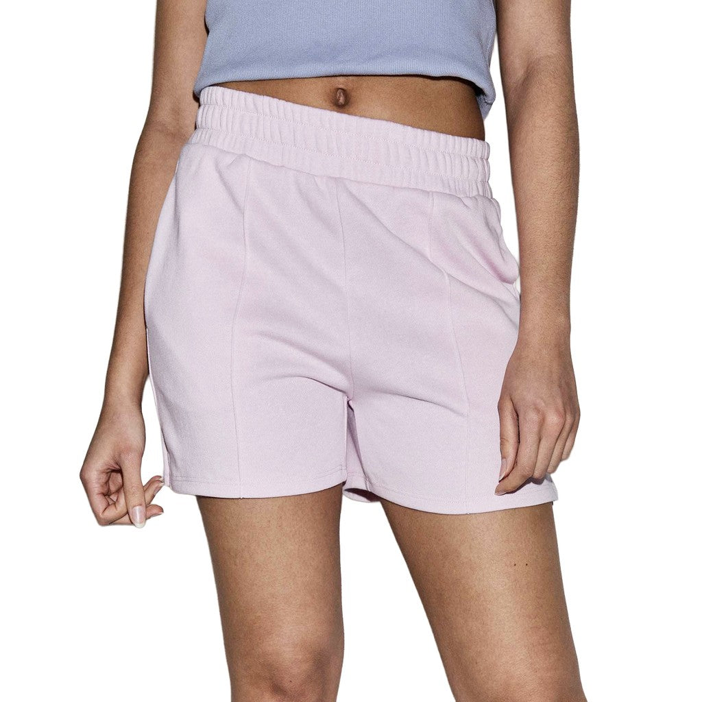 Converse Effen short met zakken en logo – Lichtroze