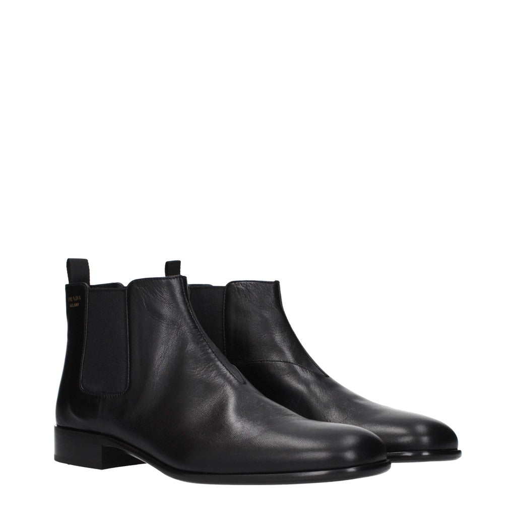 Prada Leren enkellaarzen – Zwart