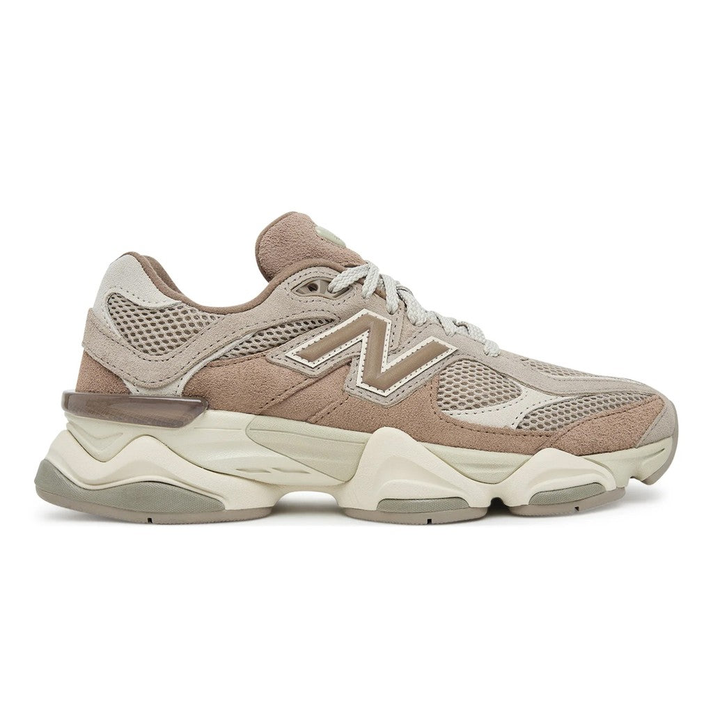 New Balance 9060 Sneakers – Taupe