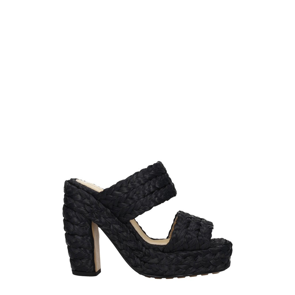 Bottega Veneta Hoge raffia sandalen met hak – Zwart