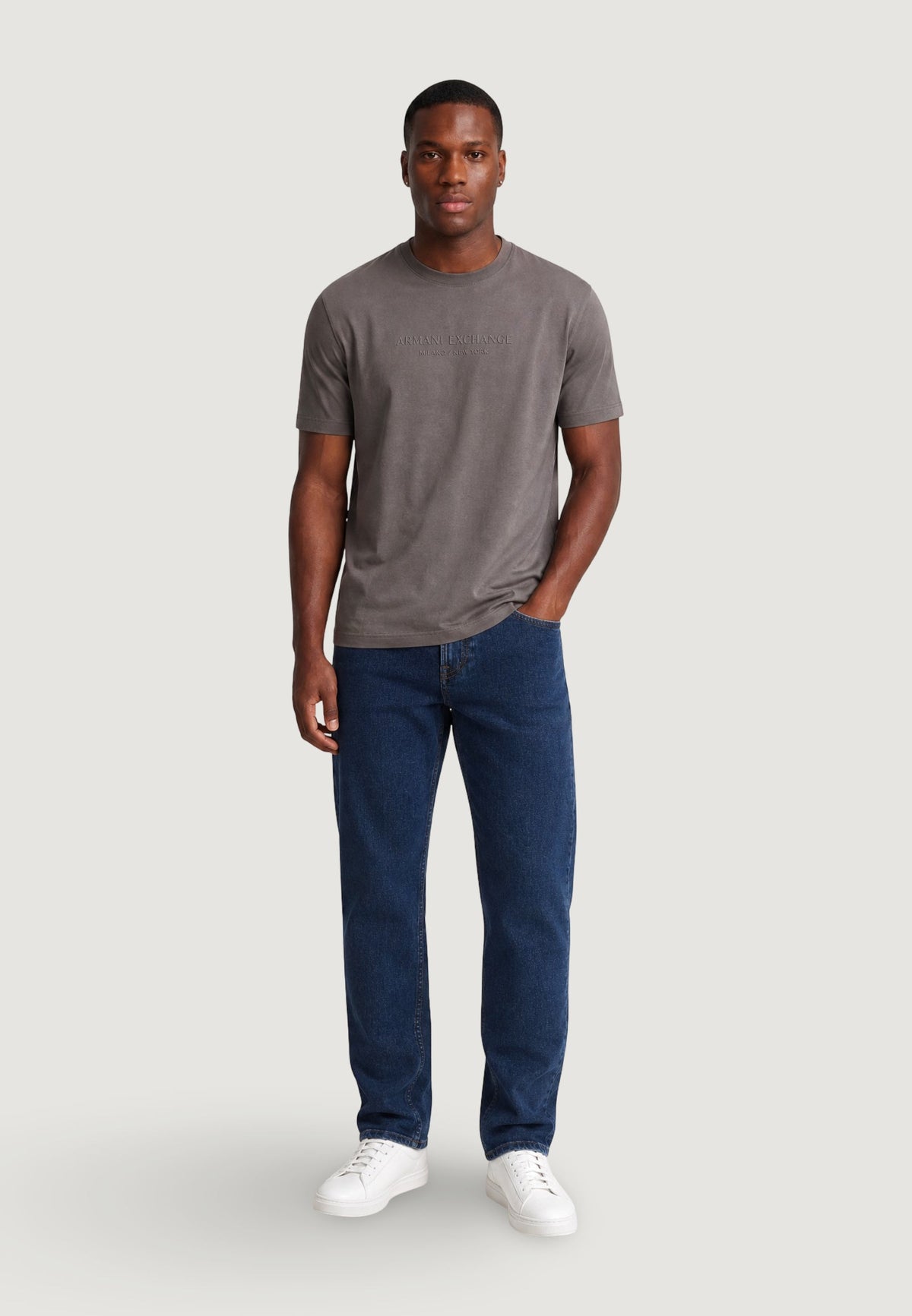 Armani Exchange T-shirt met Print en Klassieke Kraag – Bruin