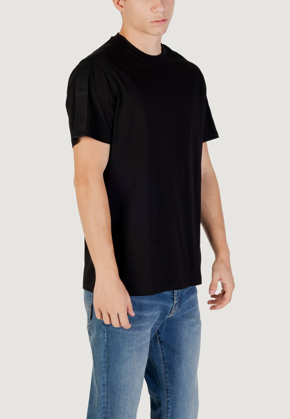 Armani Exchange T-shirt met Korte Mouwen Heren – Zwart