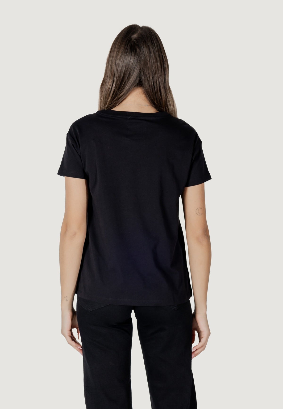 Armani Exchange T-shirt met Korte Mouwen Dames – Zwart