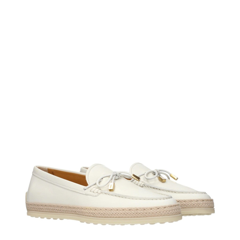 Tod's Leren loafers met strik en raffia – Wit