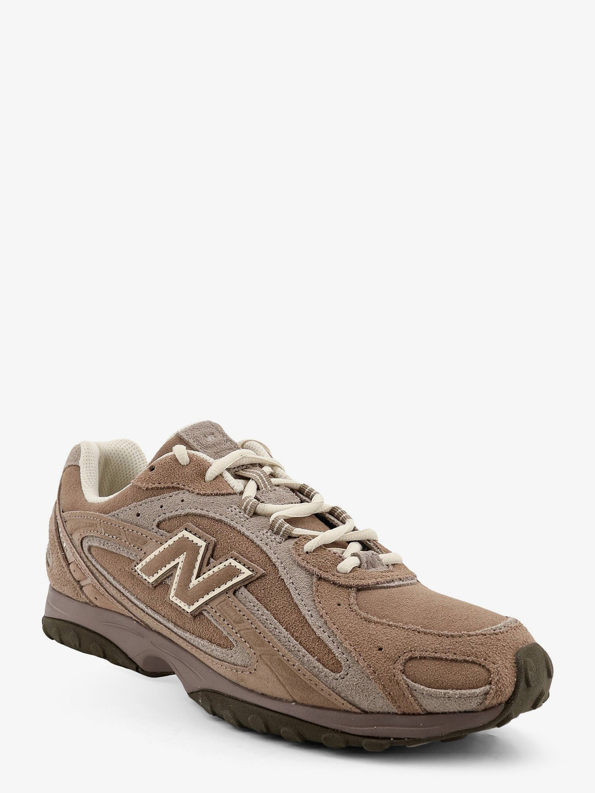 New Balance 204L Sneakers – Bruin