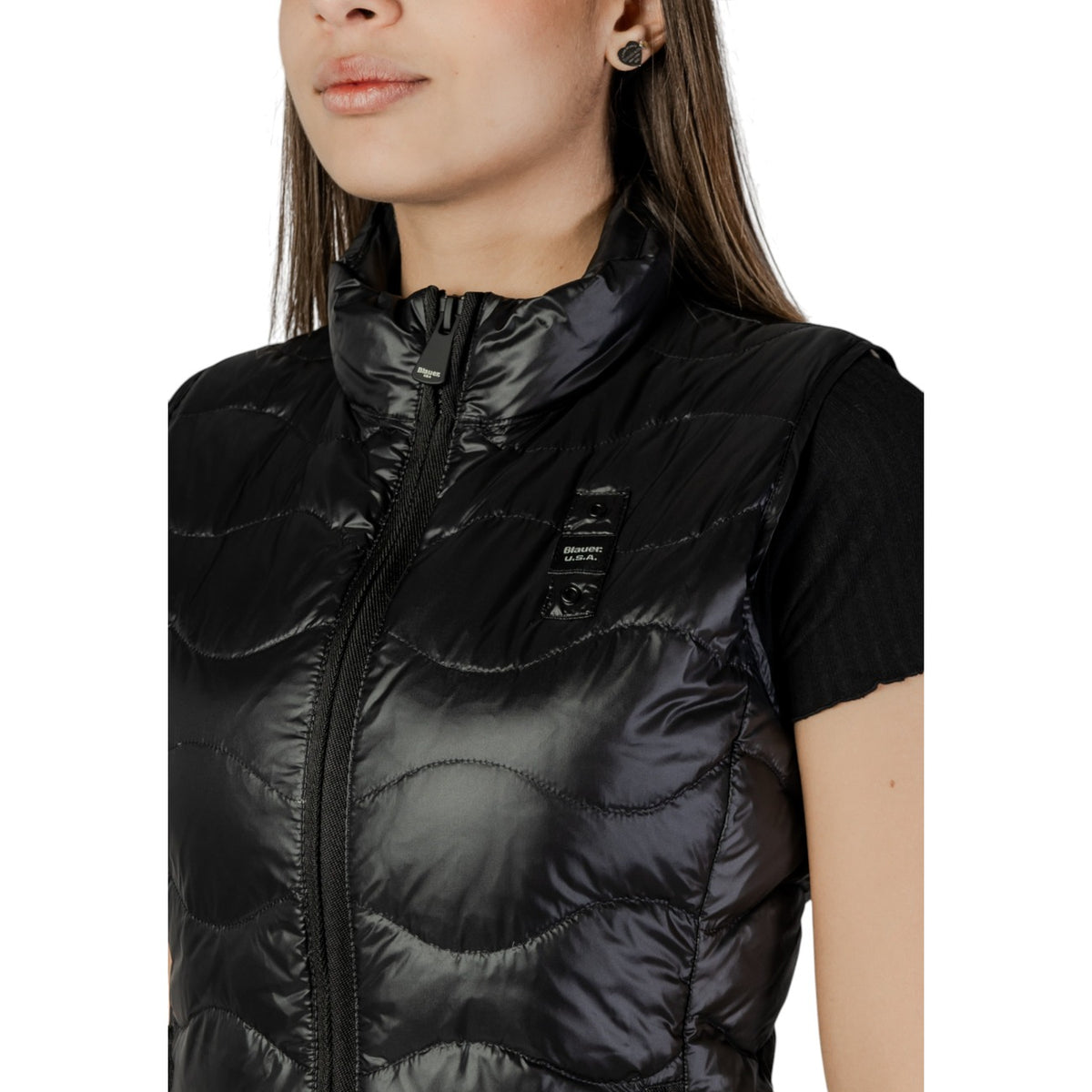 Blauer Gilet met knoopsluiting en hoge hals – Zwart