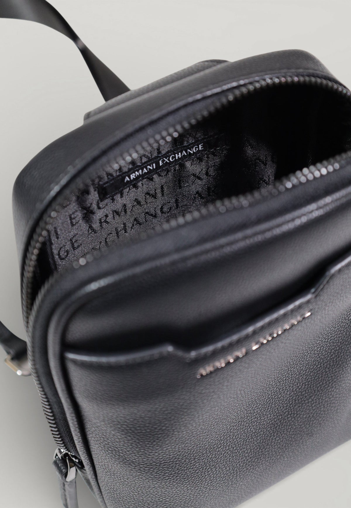 Armani Exchange Schoudertas – Zwart